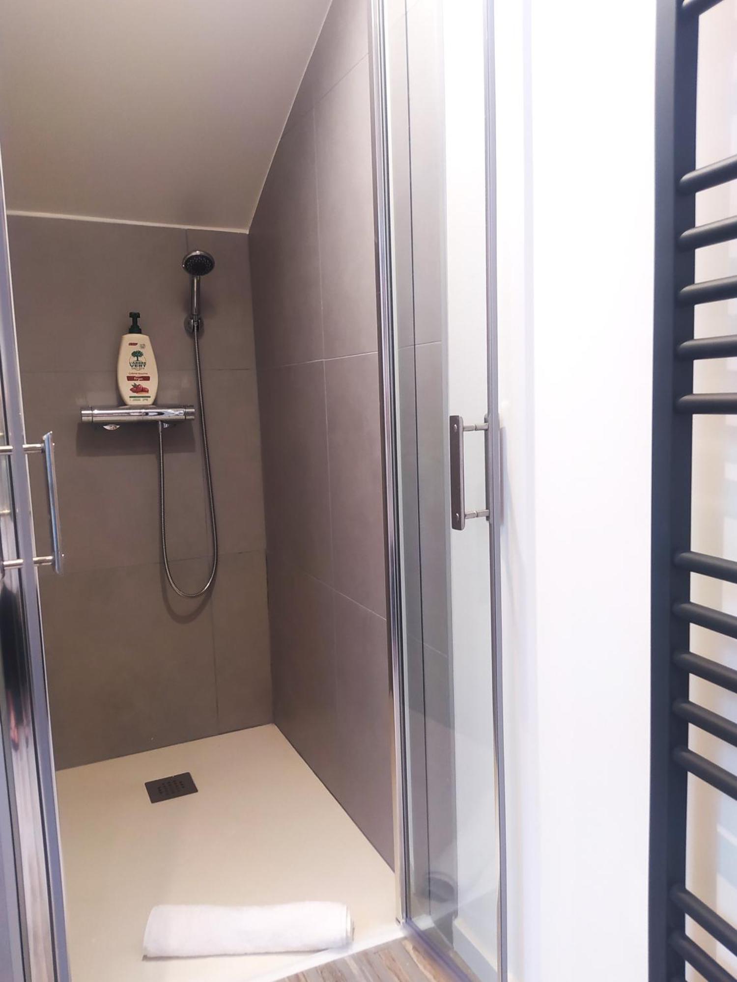 Suite Mansardee Independante, 25Min Lyon-Villefranche Chazay-d'Azergues Ngoại thất bức ảnh
